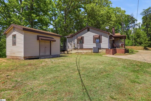 556 Club Drive, Greenville, SC 29611