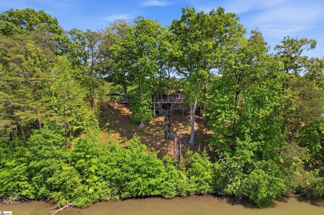 556 Club Drive, Greenville, SC 29611