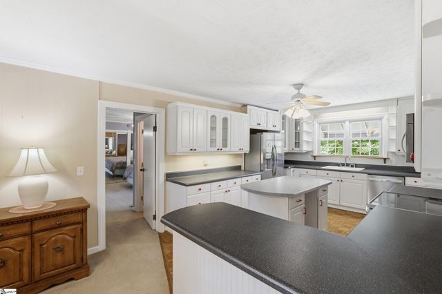 556 Club Drive, Greenville, SC 29611