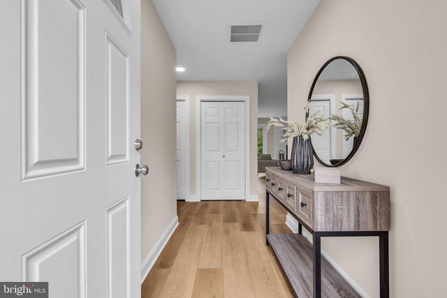 14 STEVEN DR, Voorhees, NJ 08043