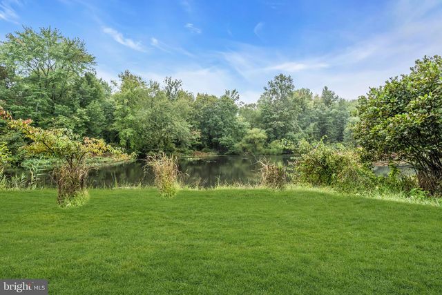 14 STEVEN DR, Voorhees, NJ 08043