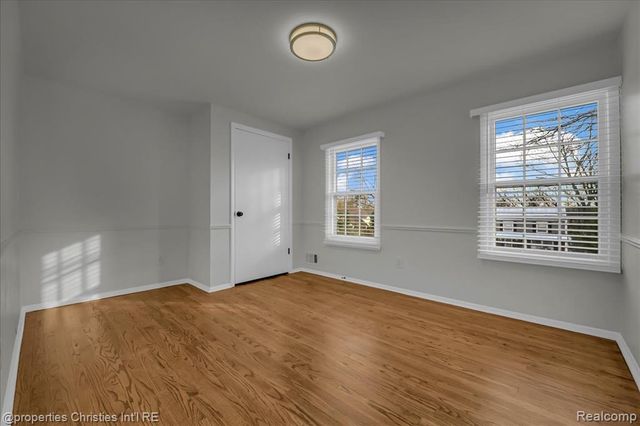 4970 Hardwoods Drive, West Bloomfield, MI 48323