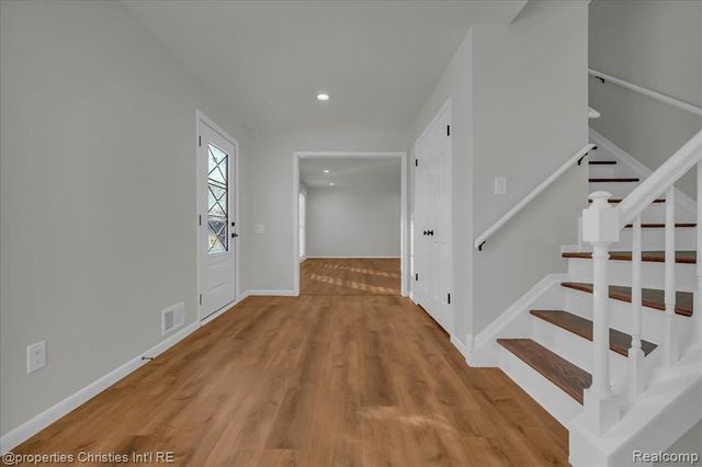 4970 Hardwoods Drive, West Bloomfield, MI 48323