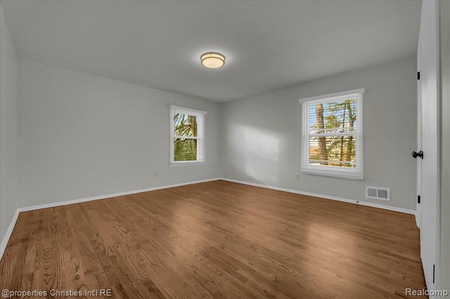 4970 Hardwoods Drive, West Bloomfield, MI 48323