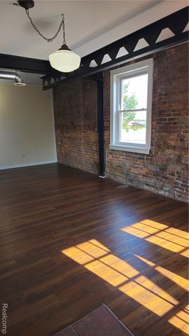 1104 4TH St Unit 2, Port Huron, MI 48060