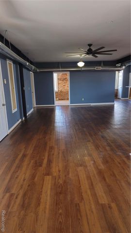 1104 4TH St Unit 2, Port Huron, MI 48060