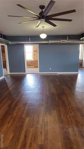 1104 4TH St Unit 2, Port Huron, MI 48060