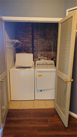 1104 4TH St Unit 2, Port Huron, MI 48060