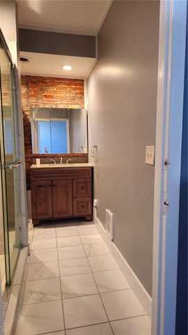 1104 4TH St Unit 2, Port Huron, MI 48060