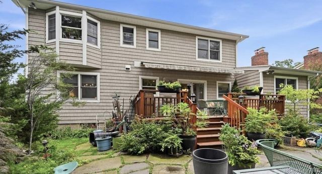 23 Maryetta Court, Syosset, NY 11791