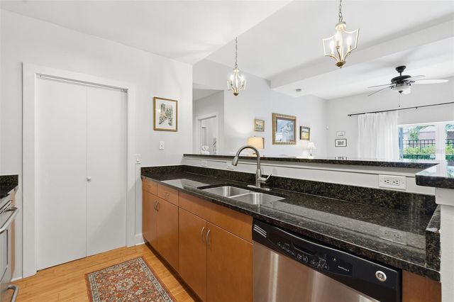 1010 CENTRAL AVENUE 108, St Petersburg, FL 33705