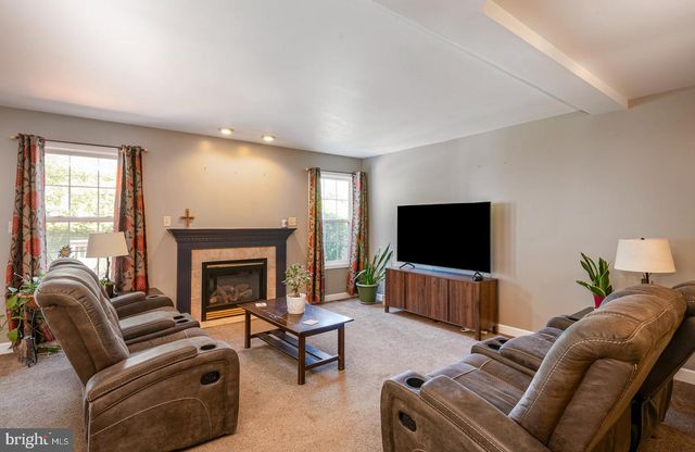 307 DIANE AVE, Reading, PA 19608