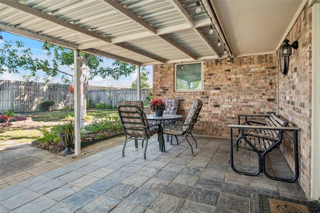 6220 Sandra Drive, Fort Worth, TX 76133