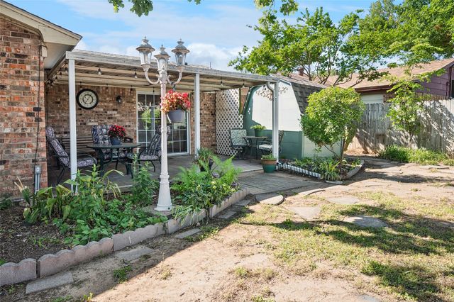 6220 Sandra Drive, Fort Worth, TX 76133