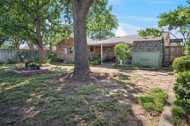 6220 Sandra Drive, Fort Worth, TX 76133