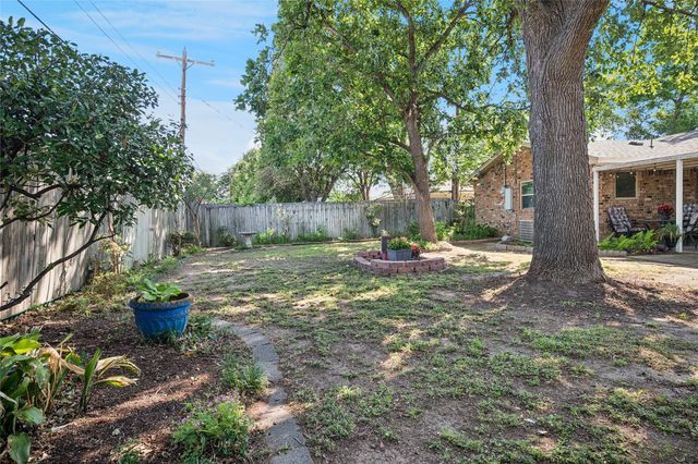 6220 Sandra Drive, Fort Worth, TX 76133