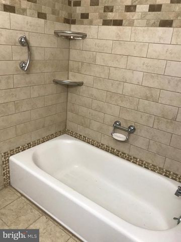 6218 NELWAY DR, Mclean, VA 22101