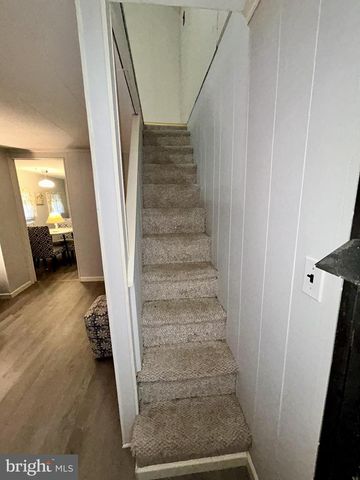 46 MOUNT LEBANON DR, Lebanon, PA 17046