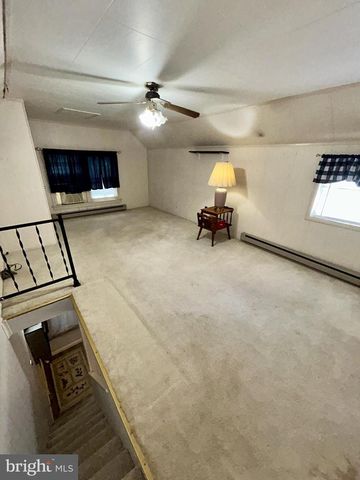 46 MOUNT LEBANON DR, Lebanon, PA 17046