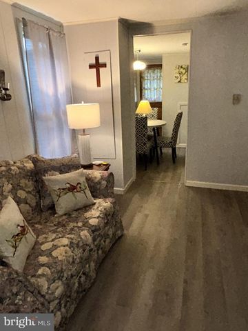 46 MOUNT LEBANON DR, Lebanon, PA 17046