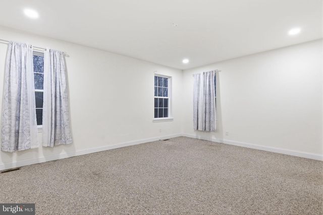 588 ALMSHOUSE RD, Doylestown, PA 18901