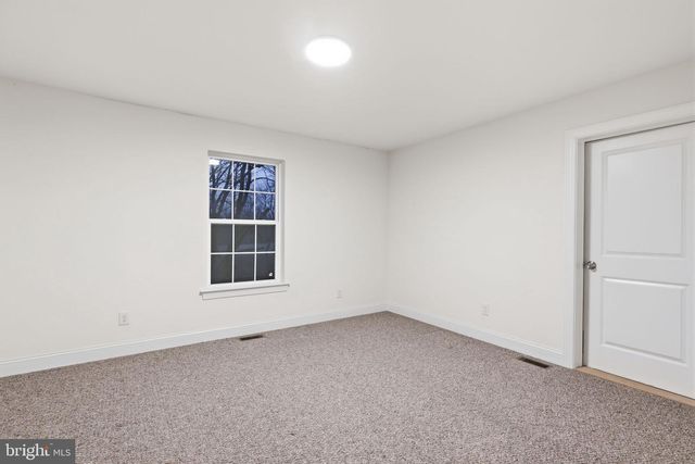 588 ALMSHOUSE RD, Doylestown, PA 18901