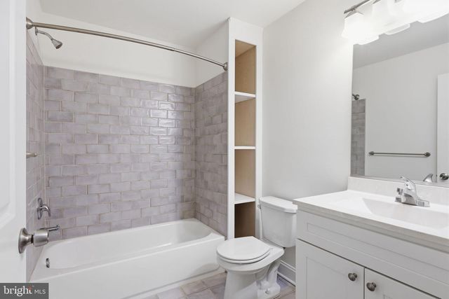 588 ALMSHOUSE RD, Doylestown, PA 18901