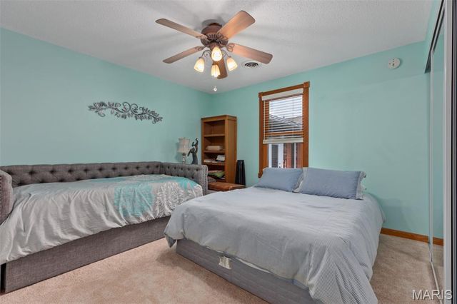 900 Montana Street, Gillespie, IL 62033