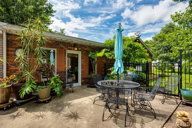 900 Montana Street, Gillespie, IL 62033