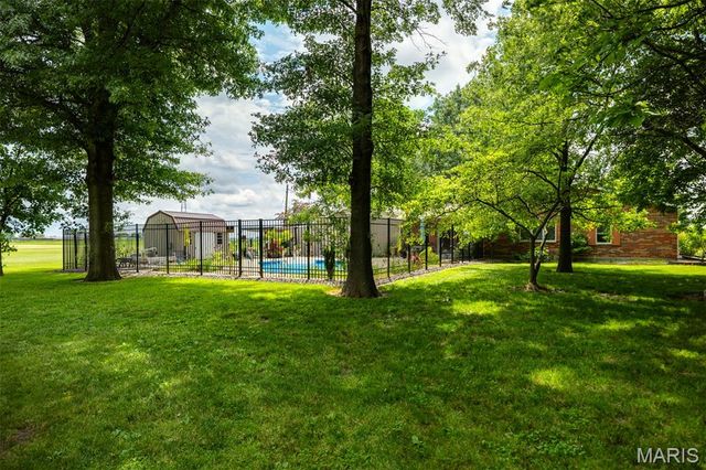 900 Montana Street, Gillespie, IL 62033