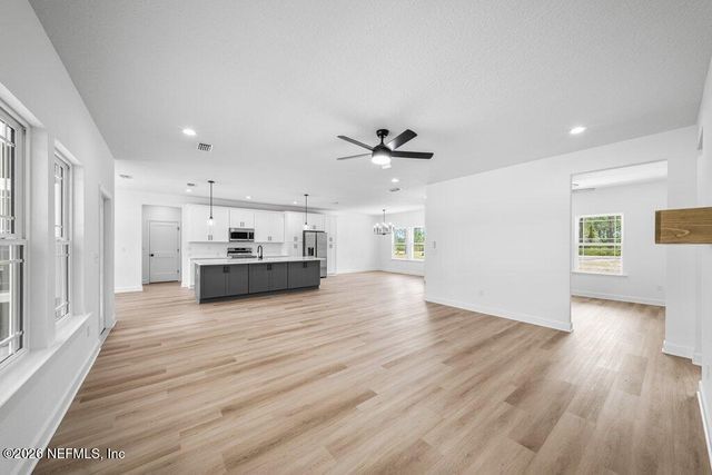 11066 COWPEN Road, Sanderson, FL 32087