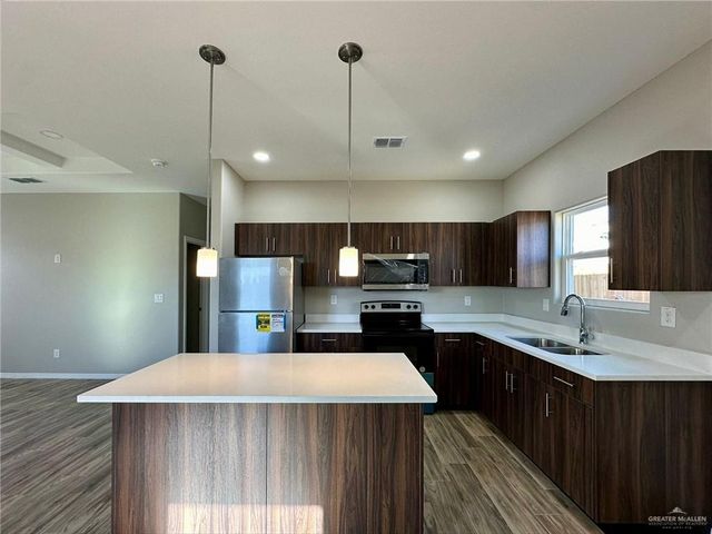 4305 Walnut Avenue 3, Mcallen, TX 78501
