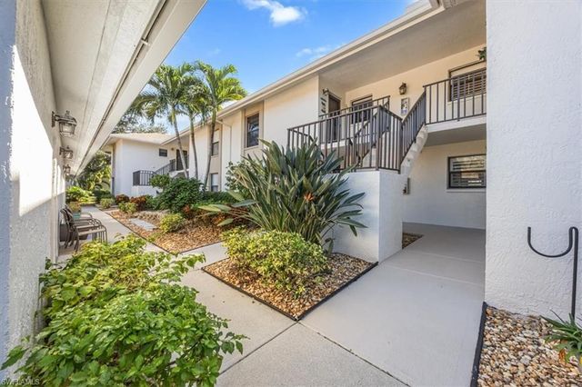 501 Lake Louise CIR # 204, Naples, FL 34110