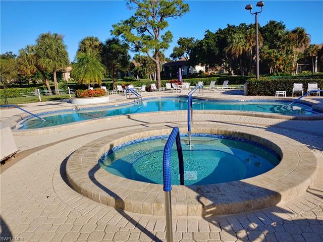 501 Lake Louise CIR # 204, Naples, FL 34110