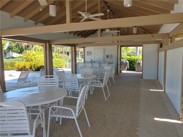 501 Lake Louise CIR # 204, Naples, FL 34110