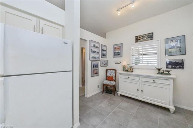 501 Lake Louise CIR # 204, Naples, FL 34110