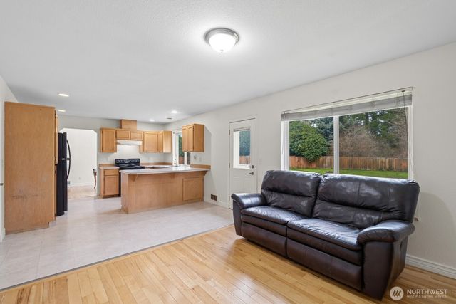 8201 295th St S, Roy, WA 98580