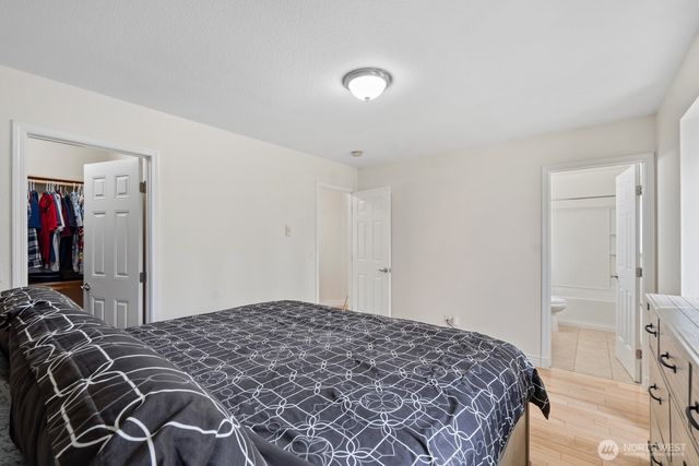 8201 295th St S, Roy, WA 98580