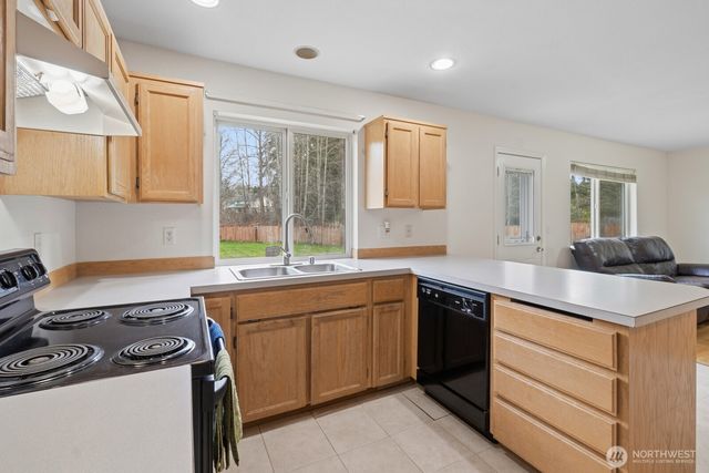 8201 295th St S, Roy, WA 98580