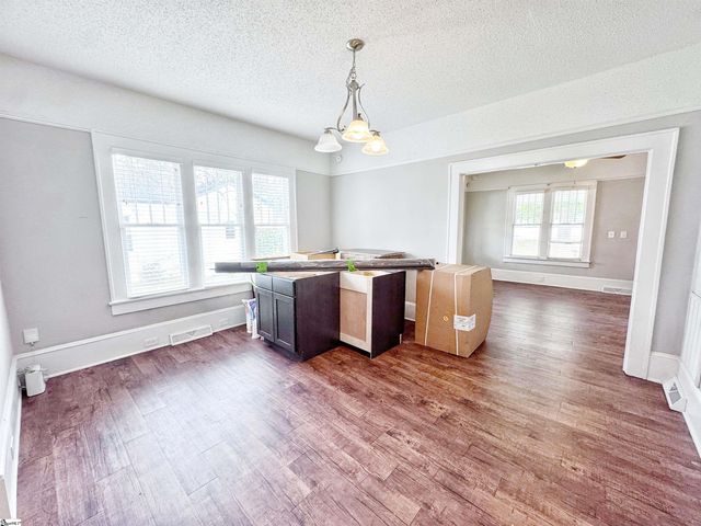 203 Arlington Road, Greer, SC 29651