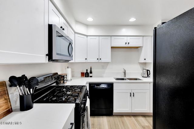 15202 Campus Park Drive C, Moorpark, CA 93021