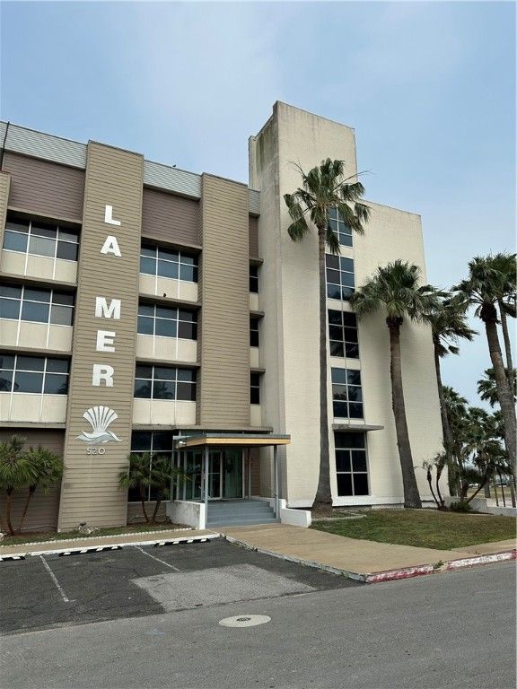 520 S Chaparral St 501, Corpus Christi, TX 78401