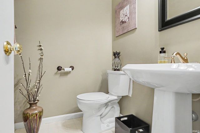 12340 County Road 4, Middlebury, IN 46540
