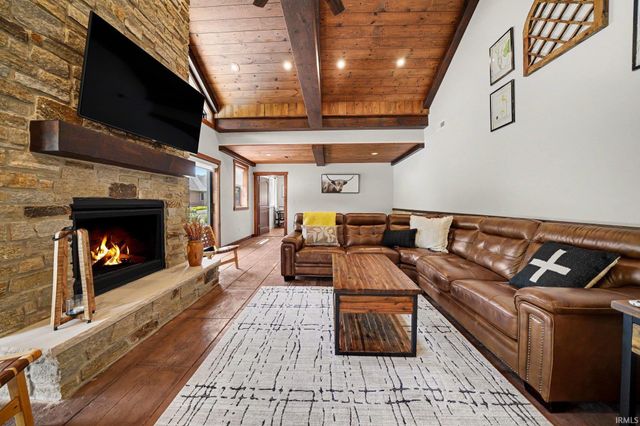 12340 County Road 4, Middlebury, IN 46540