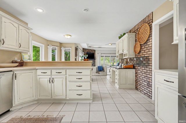 12340 County Road 4, Middlebury, IN 46540