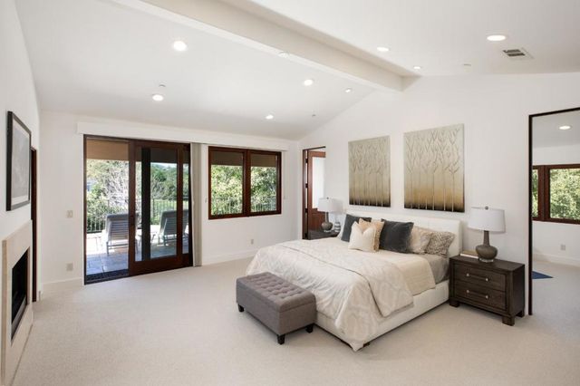 1330 Villa Drive, Los Altos, CA 94024