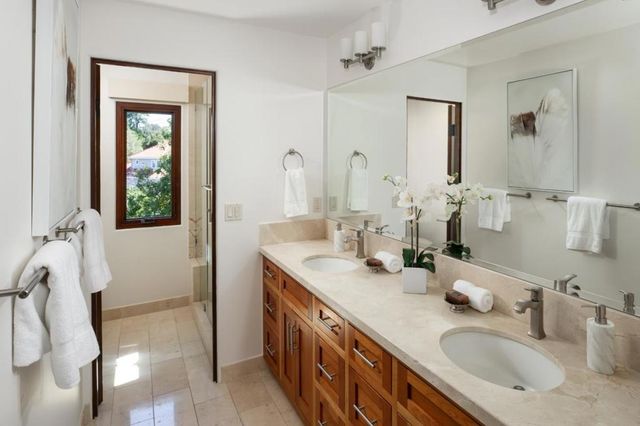 1330 Villa Drive, Los Altos, CA 94024