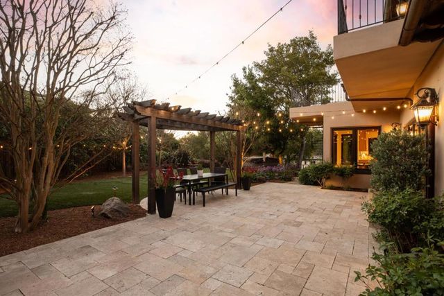 1330 Villa Drive, Los Altos, CA 94024