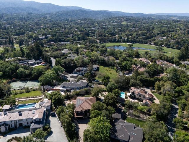 1330 Villa Drive, Los Altos, CA 94024