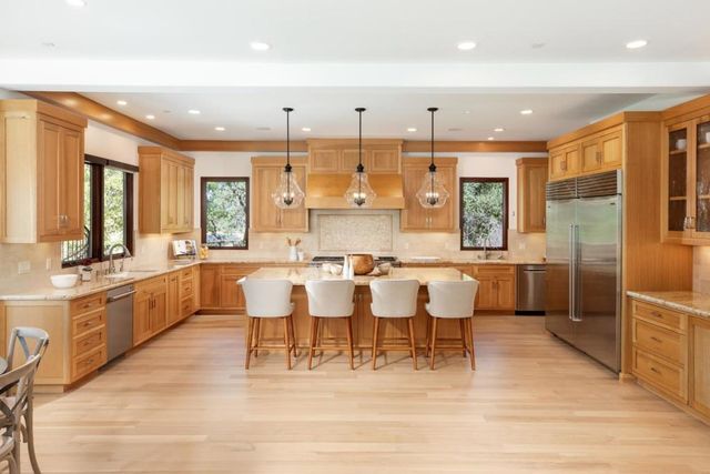 1330 Villa Drive, Los Altos, CA 94024